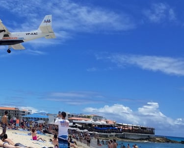 maho beach st. maarten