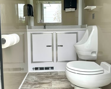 luxury restrooms, luxury bathroom men's stall