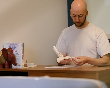 Accompagnement humain et personnalisé chez Feel Ton Yep à Bouguenais pour comprendre et prévenir les