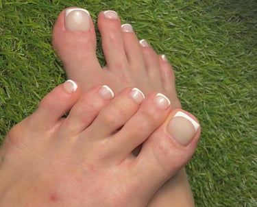 Prancuziškas pedikiūras mūsų klientes