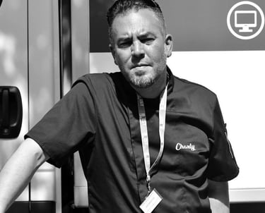 Charly, passionnée par la lutte contre le gaspillage alimentaire, coordonne les actions de récupérat