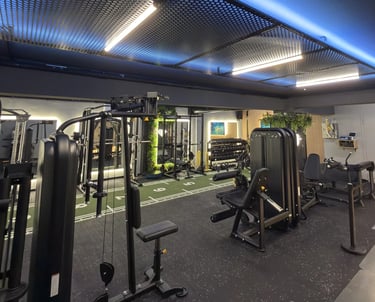 Functional training area, Μηχανήματα δύναμης & Ελεύθερα βάρη σε μικρά groups