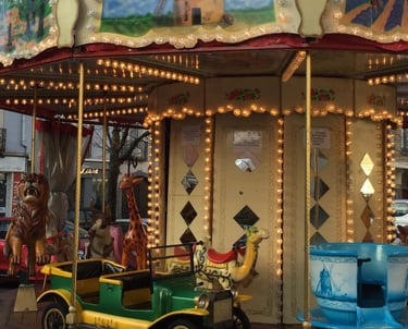 choisissez votre monture sur le carrousel 1900