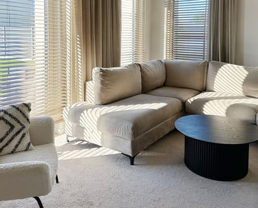 bėgelių ir žaliuzių montavimas