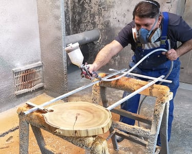 stolarz zakład stolarski malowanie