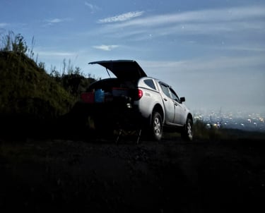 Beredskap ved akutte oppdrag. Vi renser hydrokarboner, foretar skredfarevurderinger og opprydding