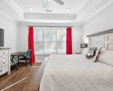 red-rocker-athens-primary-2