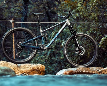 VTT Marin prêt a prendre la route avec vous