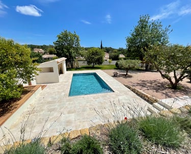 construction d'une piscine en béton armé par EGPR à Hyères