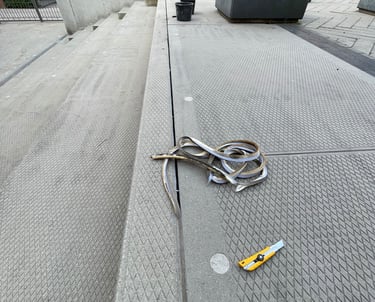Reiniging en voegafdichting van betonnen trap in Eindhoven
