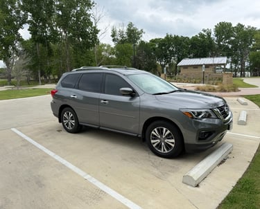 2018 Nissan Pathfinder SL