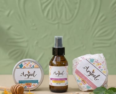 Productos de cosmetica natural para mascotas en una mesa