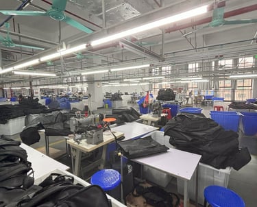 Tidy clean travel bag fitness bag factory workshop