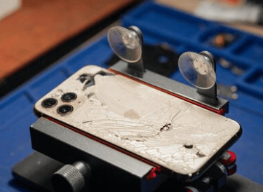 Professional iPhone and iPad screen and battery restoration.