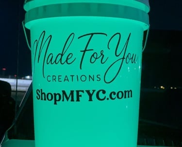 Lighted 5 gallon bucket