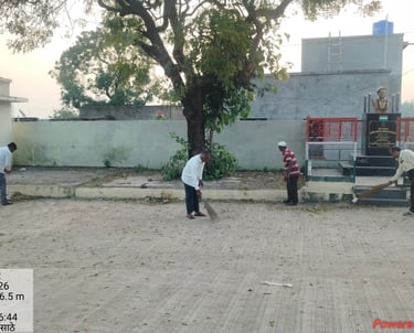 धार्मिक स्थळांचे स्वच्छता व साफ सफाई करण्यात आली