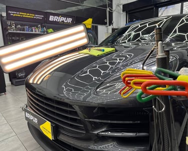 Reparación de abolladuras y granizo