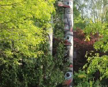 a totem pole pole pole pole pole pole pole pole pole pole pole pole pole