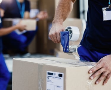 Alvera-labs-delivery-carboard-box-packages-shipment