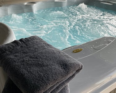 Jacuzzi et Sauna dans nos gîtes