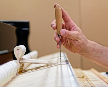 Réglages pianos droits- pianos à queues- Optimisation du toucher du piano