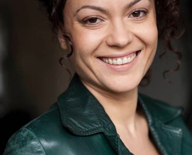 Sonia Tadjdet Comédienne voix off & création sonore