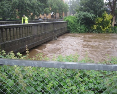 High water on Water of Leith by Roseburn Park in 2012. (c) H Ross