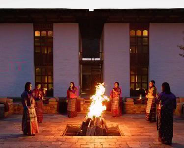 Amankora-Bumthang-Bhutan-Lodge-Exterior-Firepit