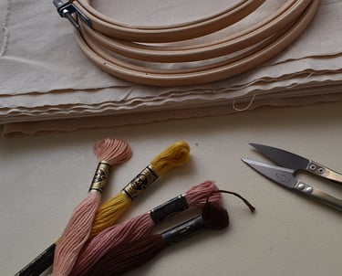 Materiales de trabajo bordado