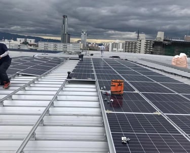 Standing seam roof hook solar panels clamp