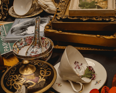 Daniel_Sorting_Vintage_Finds_Redditch