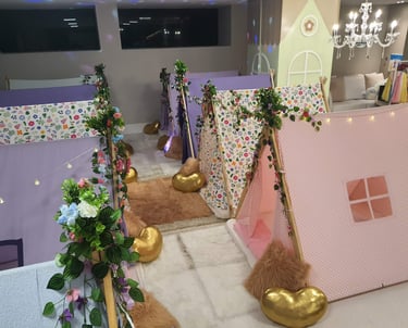 festa do pijama com cabanas de flores