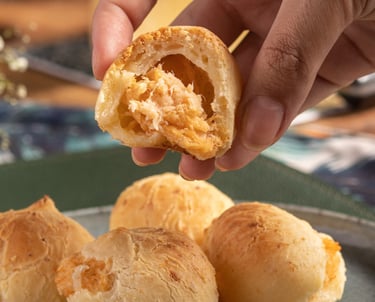 PÃO DE QUIJO CANASTRA RECHEADO DE FRANGO