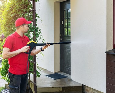 Nettoyage de façade à La Rochelle