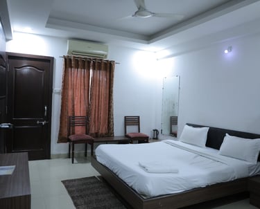 hotel divya palace