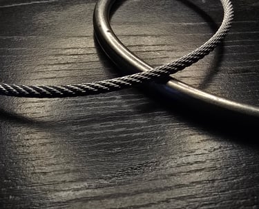 Shock absorber and bead wire placed overlapping each other. Produced by Promed Devices