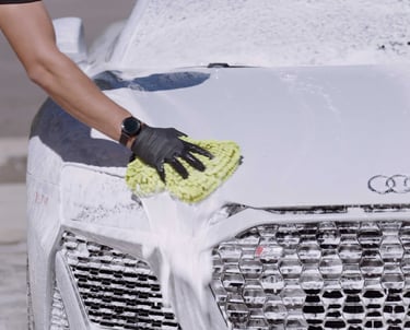 white car 100% hand wash foam cannon