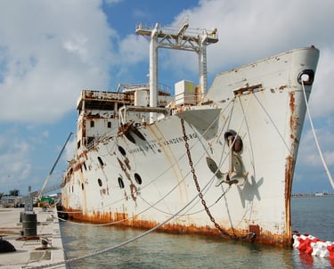A live webcast from Key West Florida... The USS Vandenberg sinking to make an artificial reef.