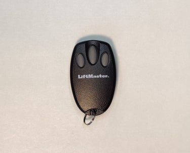 LiftMaster 94335E pultelis Mini 3 Button Remote