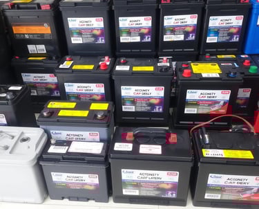 تواصل معنا الآن