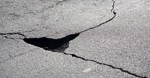 Large pothole example