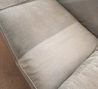 Nettoyage professionnel canape beige à Ramonville-Saint-Agne par NetT