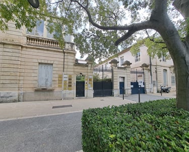 cabinet de taomtc30 au centre de la ville de Nîmes