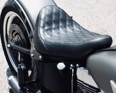 selle harley davidson matelassé losange