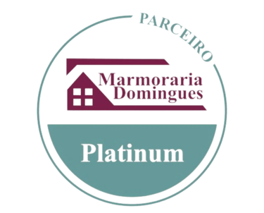 logotipo platinum de parceiro do programa Domingues Connect da Marmoraria Domingues