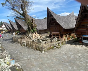 Batak houses with an ancient stone tribunal