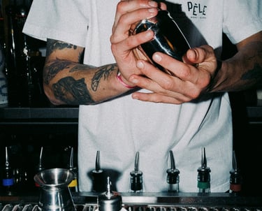 barman shaker le pèle