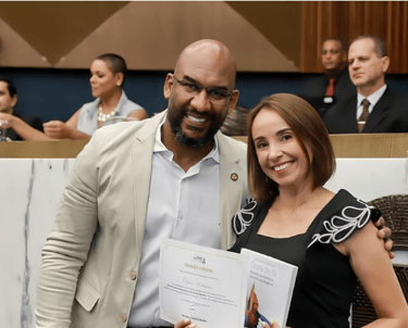 Elaine Rodrigues no lançamento do livro Dona de Si na Câmara de Belo Horizonte.