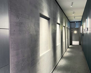 Mineralinis akmuo DECOSONA – unikalūs sienų paviršiai jūsų erdvėms