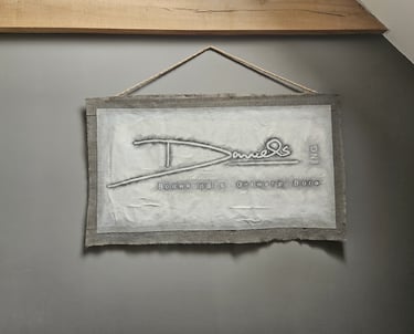 Bedrijfslogo op een kalkverfdoek